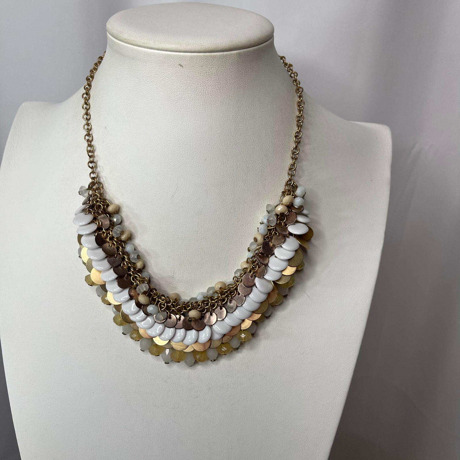 Loft Ann Taylor Gold Tone Necklace Signed Costume Jewelry Pink Peachy Beads